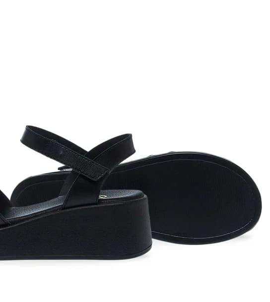 Γυναικεία Δερμάτινα Flatform Parex 12733024 in Black